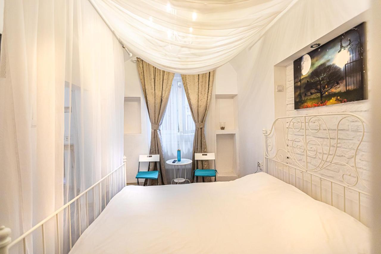 Museum Apartment Piata Sfatului 브라쇼브 외부 사진
